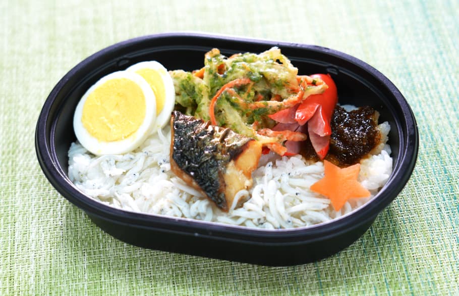 しらすごはん弁当 答志島水揚げしらす使用