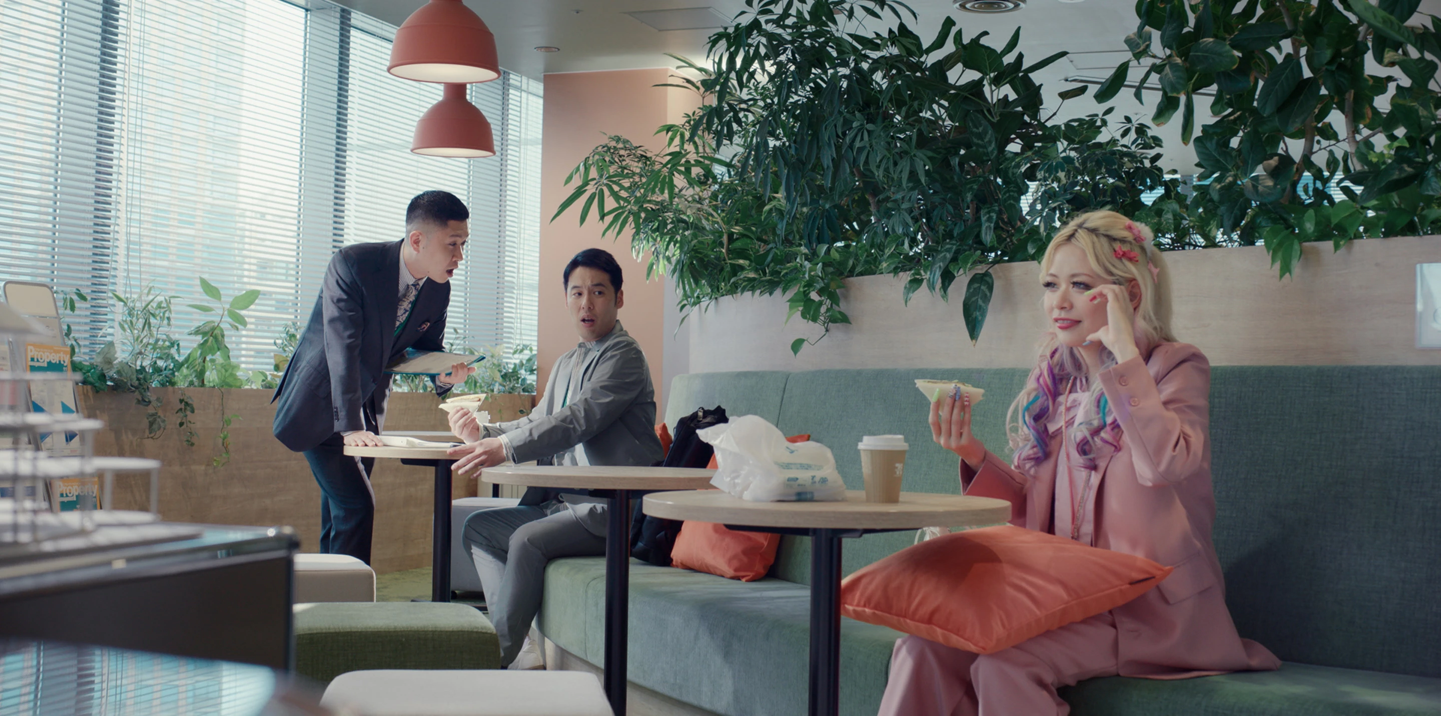 動画サムネイル