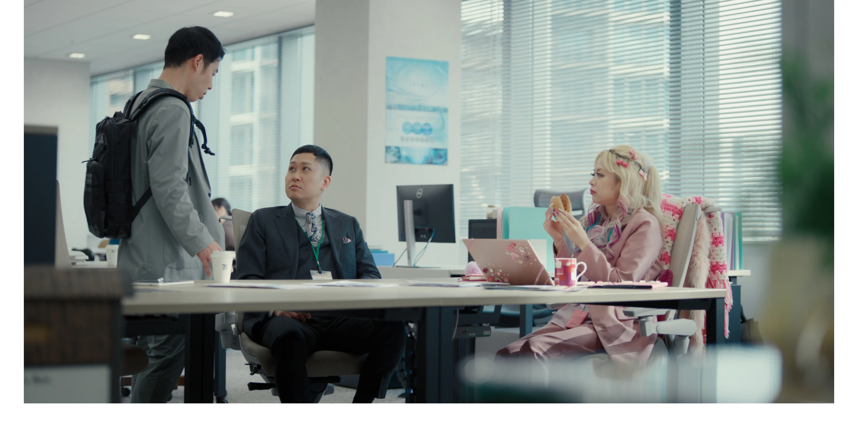 動画サムネイル