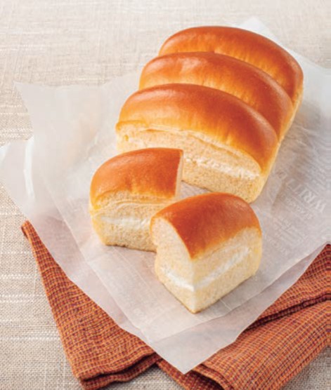 デーリィ牛乳使用 ミルクホイップ牛乳パン.jpg